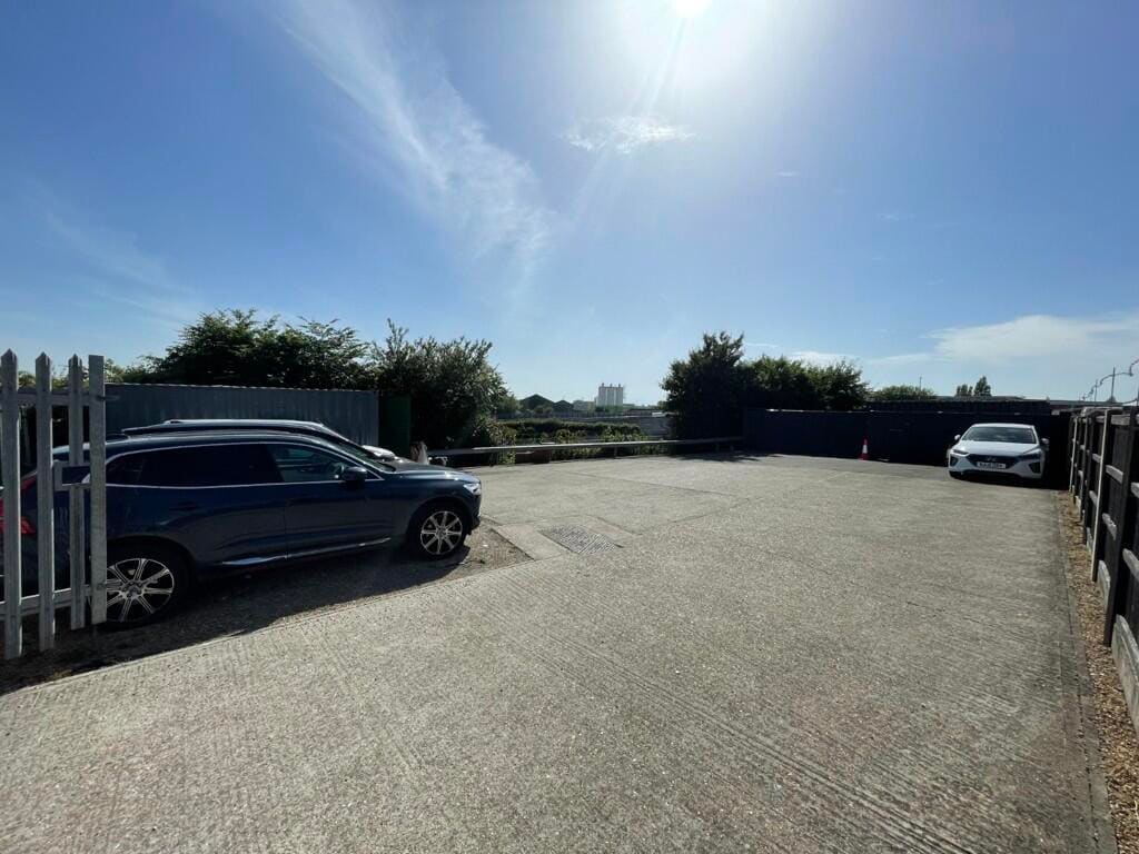 Godington Rd, Ashford for lease Other- Image 1 of 5