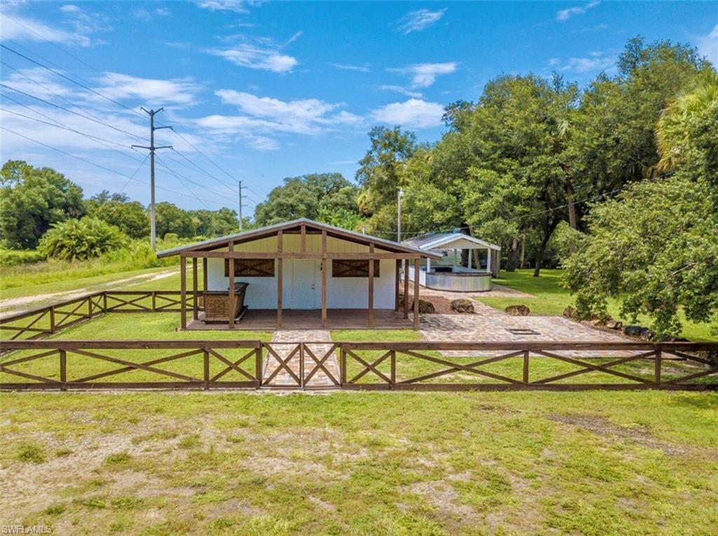 2850 Packinghouse Rd, Alva, FL 33920