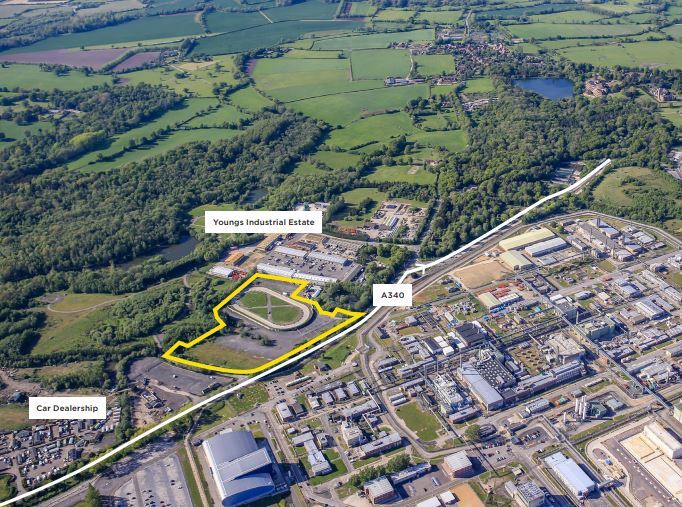 Paices Hl, Aldermaston for sale Primary Photo- Image 1 of 1