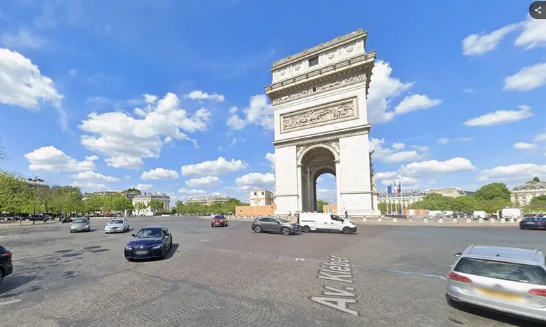 Retail in Paris for lease Building Photo- Image 1 of 5