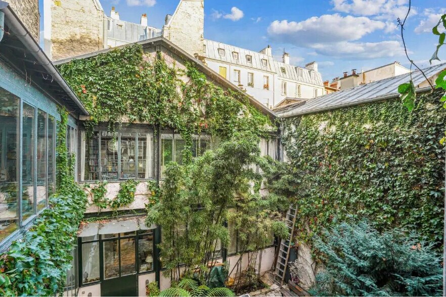 27 Rue Jacques Louvel-Tessier, Paris for lease - Interior Photo - Image 3 of 20