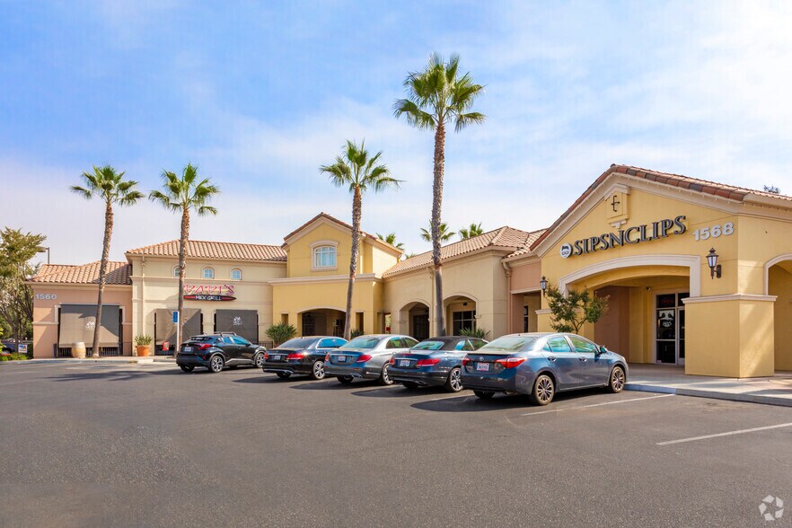 1568 E Champlain Dr, Fresno, CA for sale - Primary Photo - Image 1 of 1