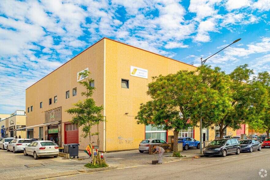 Industrial in Mataró, Barcelona for sale - Building Photo - Image 2 of 2