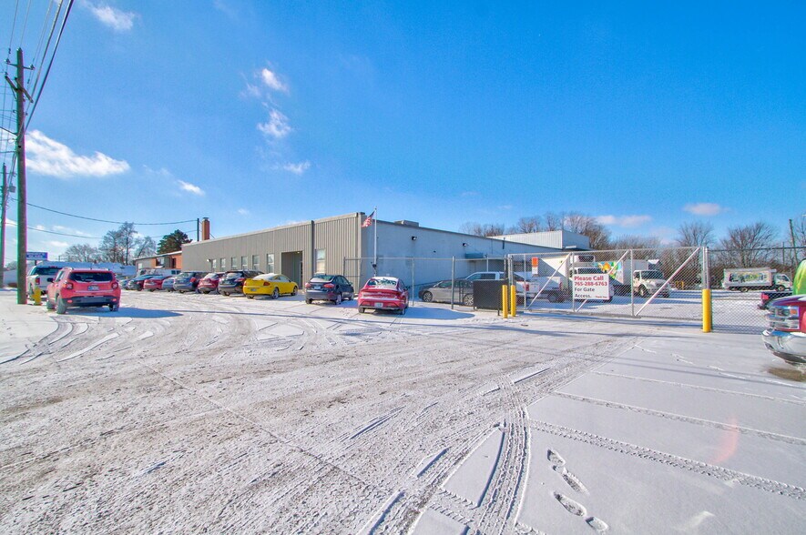 2809 N Walnut St, Muncie, IN for sale - Primary Photo - Image 1 of 1