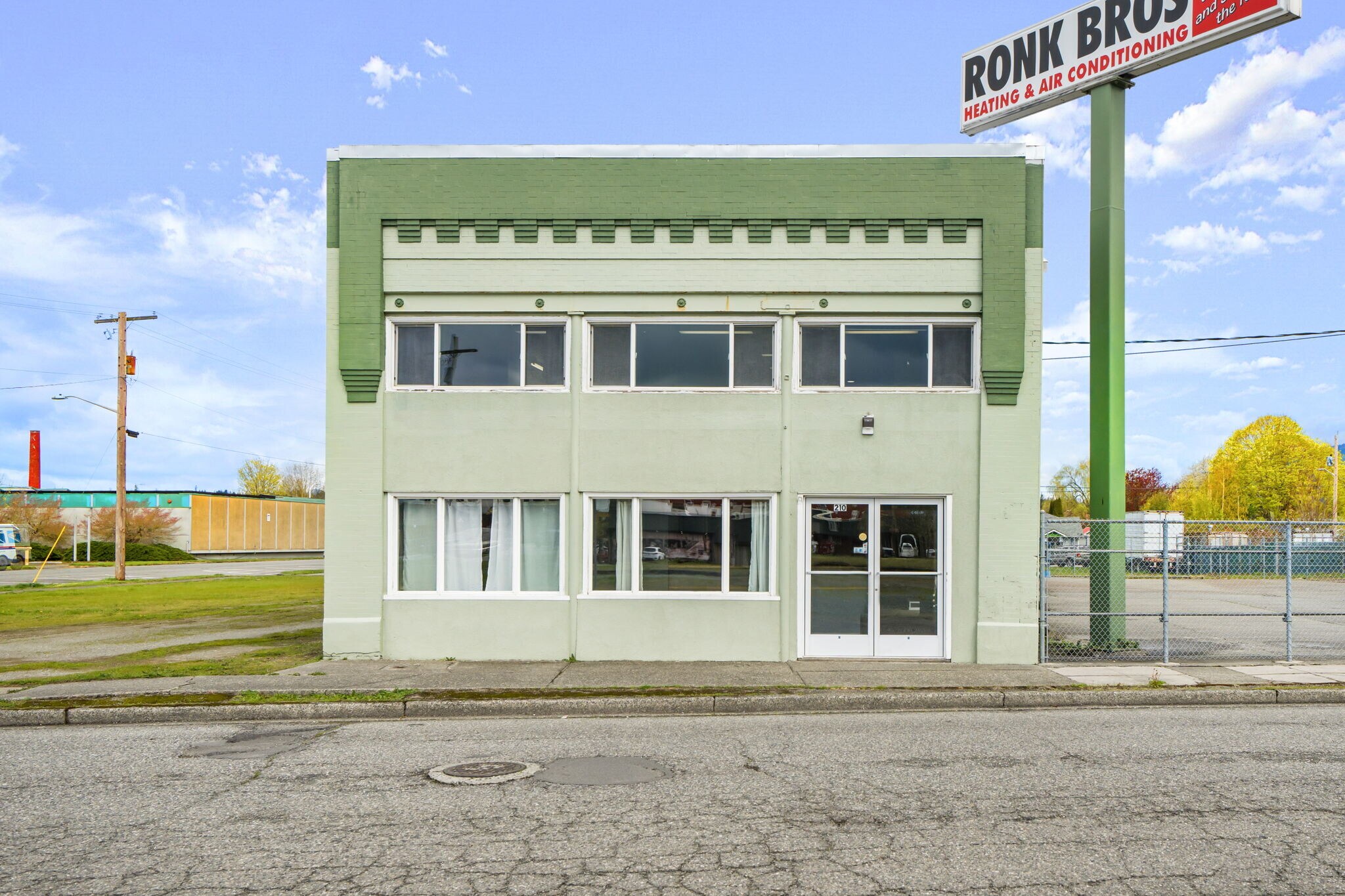 210 Northern Ave, Sedro Woolley, WA for sale Primary Photo- Image 1 of 1