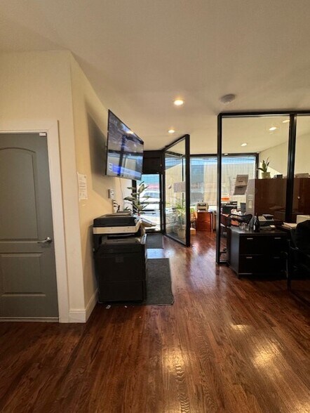 55 N Central Ave, Valley Stream, NY for sale - Primary Photo - Image 1 of 1