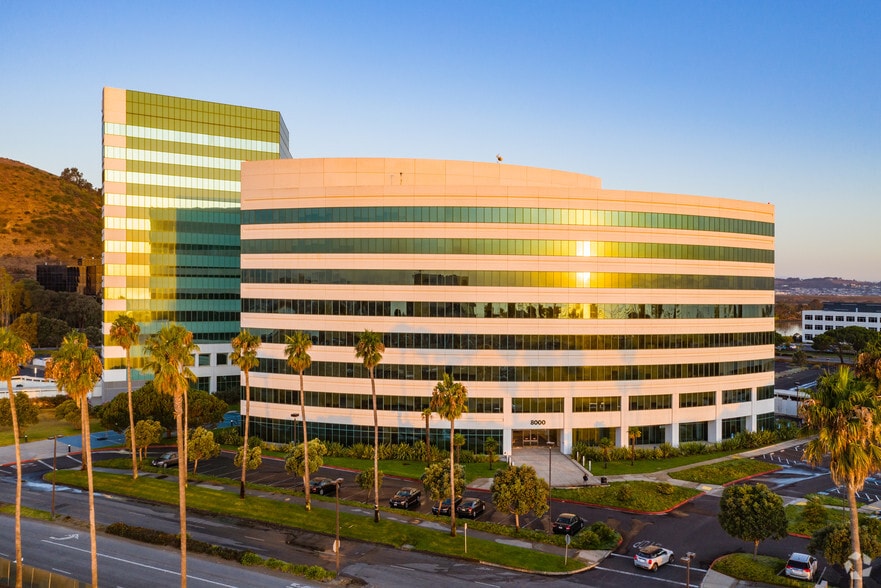 2000 Sierra Point Pky, Brisbane, CA for lease - Building Photo - Image 1 of 20