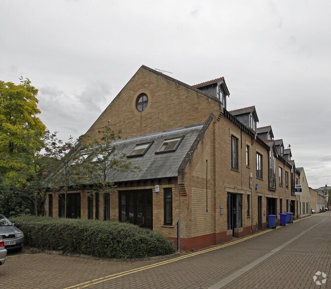 35-40 Cambridge Pl, Cambridge for sale - Primary Photo - Image 1 of 1