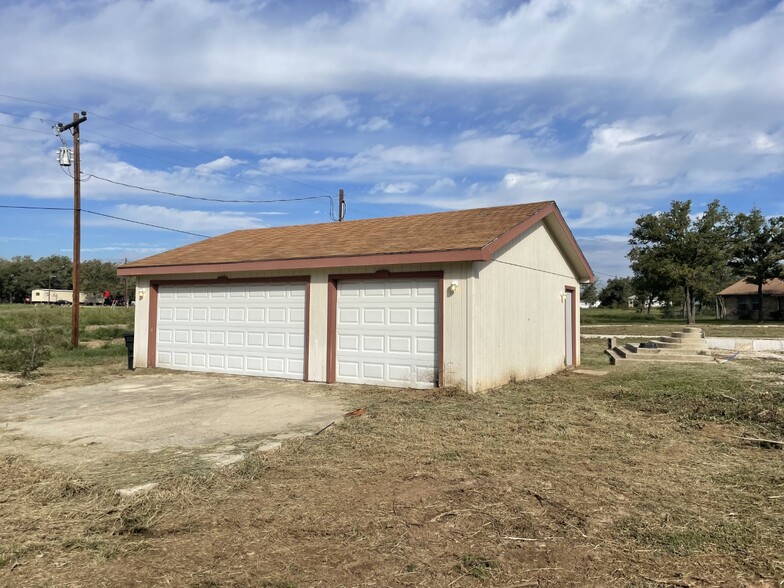 1612 State Highway 71 W, Cedar Creek, TX for lease - Primary Photo - Image 2 of 2