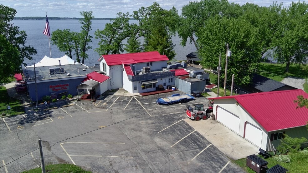 11802 N Charley Bluff Rd, Milton, WI for sale - Building Photo - Image 1 of 20