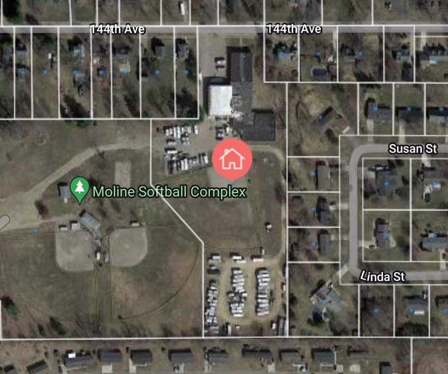 1148 144th Ave, Wayland, MI 49348