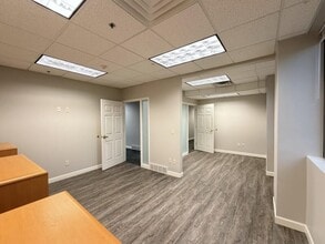 1400 W Century Ave, Bismarck, ND for lease Interior Photo- Image 2 of 7