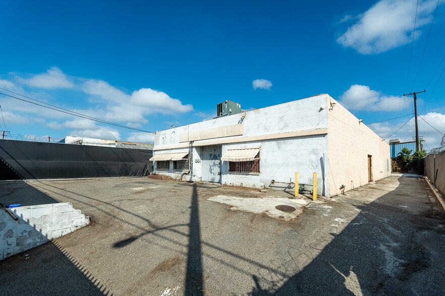 515 E Rosecrans Ave, Gardena, CA for sale - Building Photo - Image 3 of 15