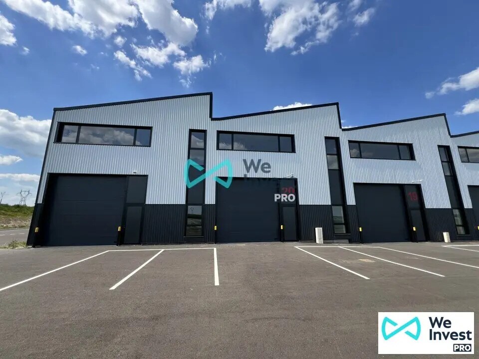 Flex in Cormontreuil for lease Building Photo- Image 1 of 8