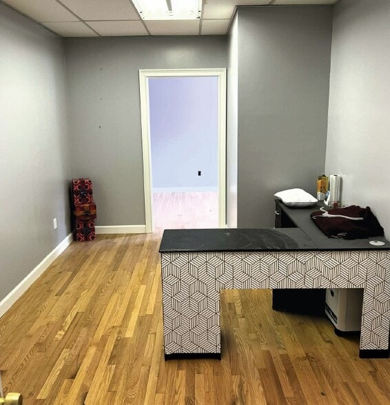 125 Park Ave, Danbury, CT for lease - Interior Photo - Image 3 of 7