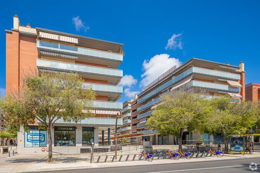 Multifamily in Castelldefels, Barcelona for sale - Primary Photo - Image 1 of 2
