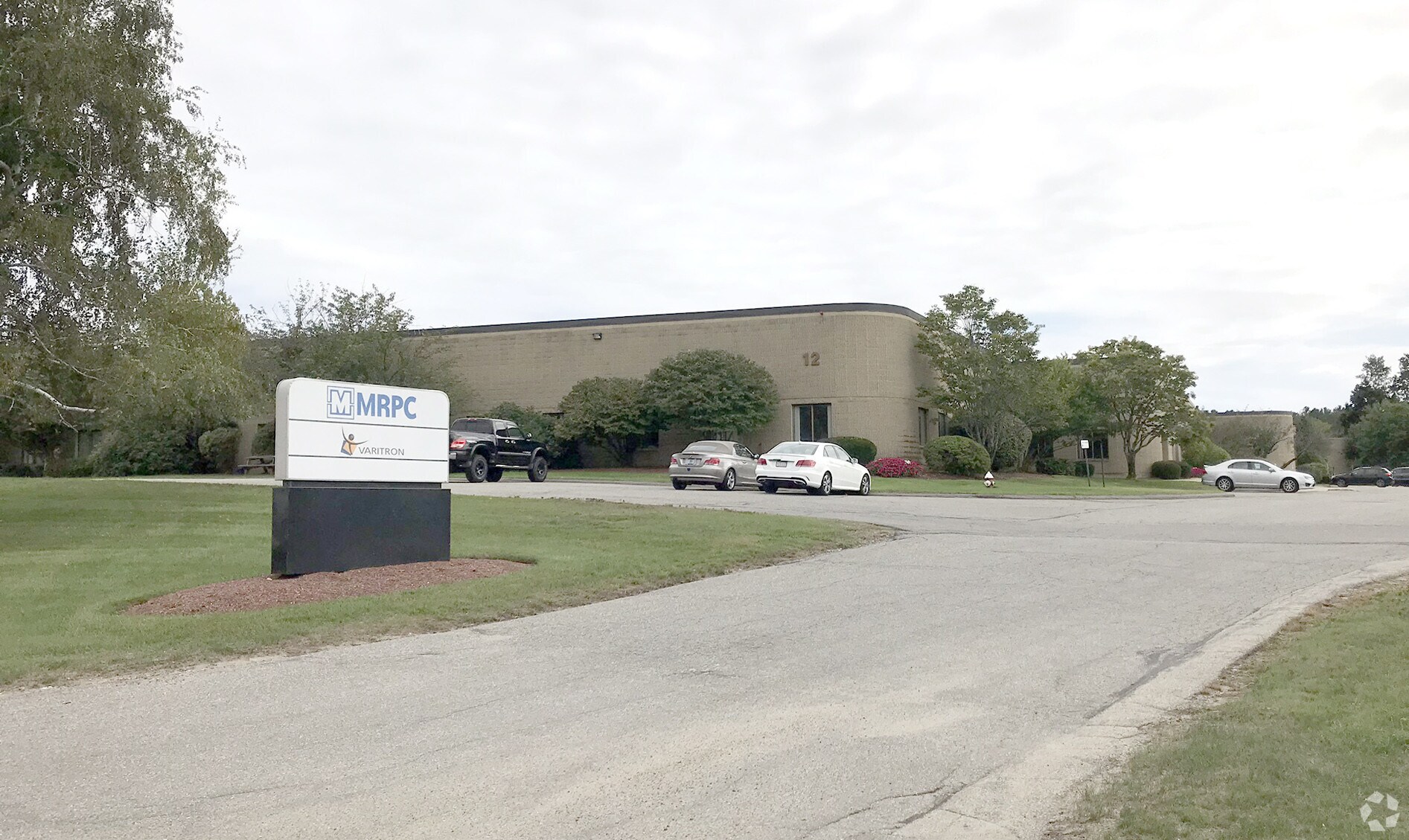 12 Executive Dr, Hudson, NH for sale Building Photo- Image 1 of 1