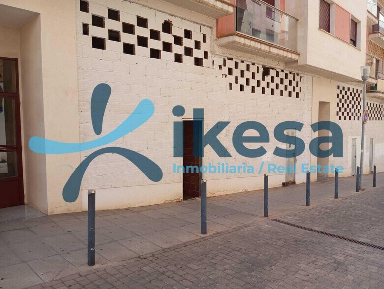Retail in Almendralejo for sale - Building Photo - Image 2 of 3