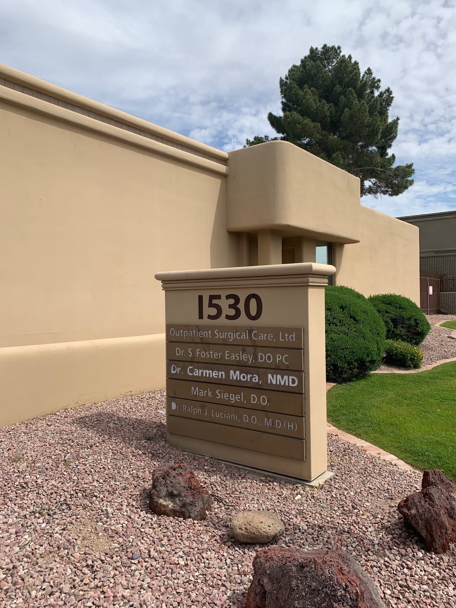 1530 W Glendale Ave, Phoenix, AZ for lease Primary Photo- Image 1 of 8