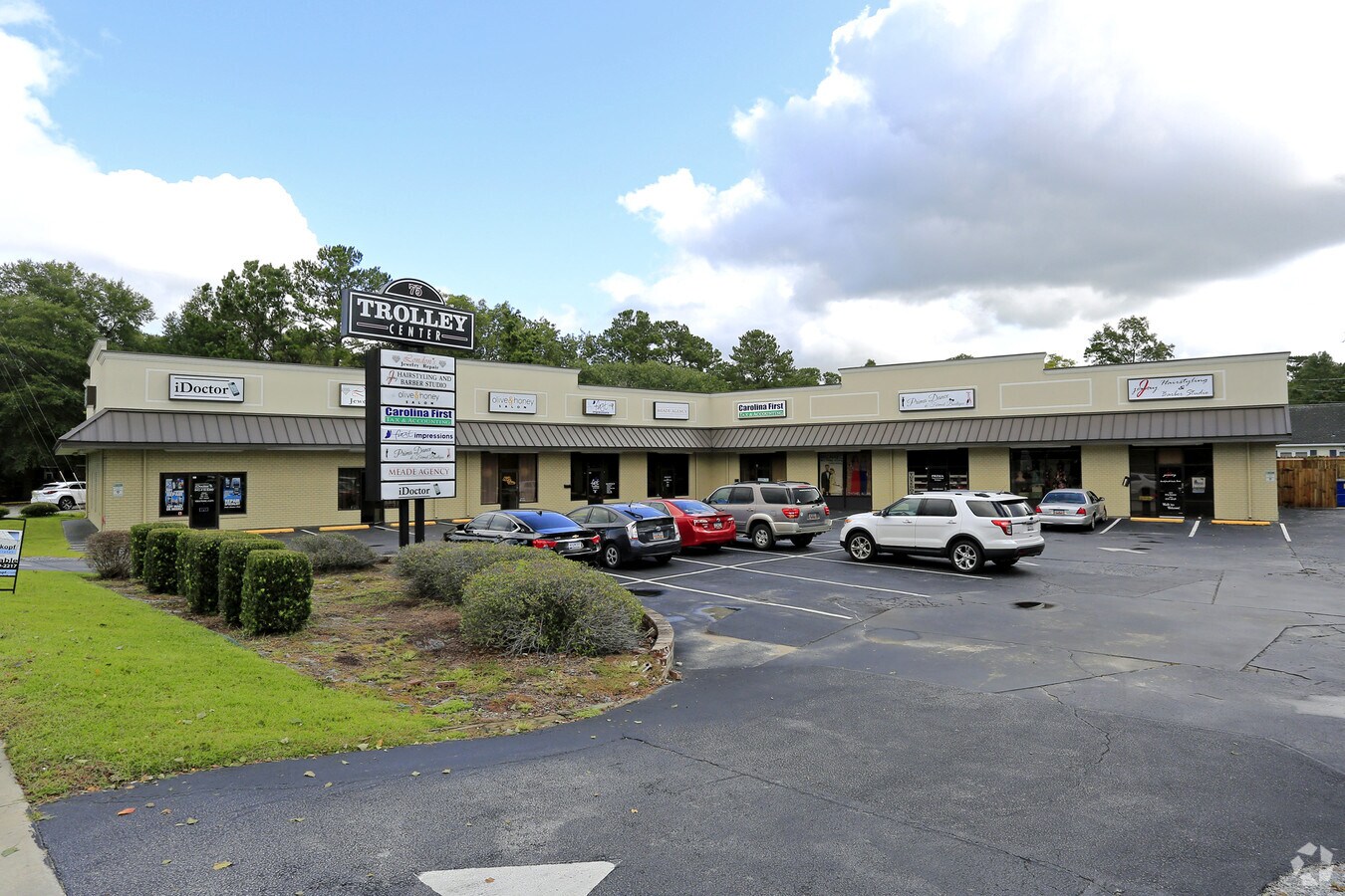 75 Old Trolley Rd, Summerville, SC 29485