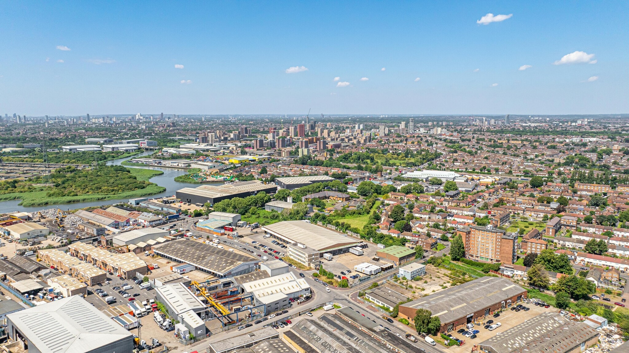 3-5 Thames Rd, Barking for lease Building Photo- Image 1 of 5