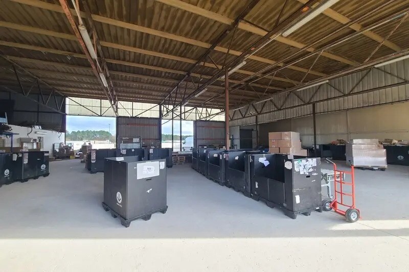 Flex in Magescq for lease - Interior Photo - Image 2 of 4