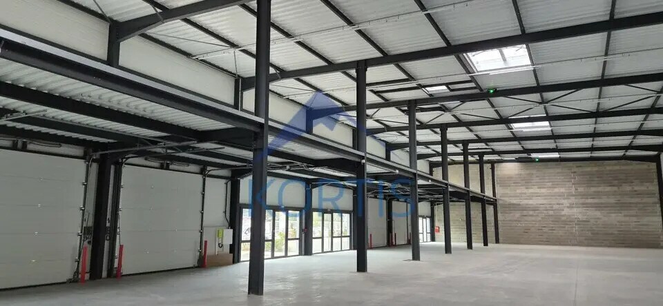 Flex in Saint-Quentin-Fallavier for lease - Interior Photo - Image 3 of 5