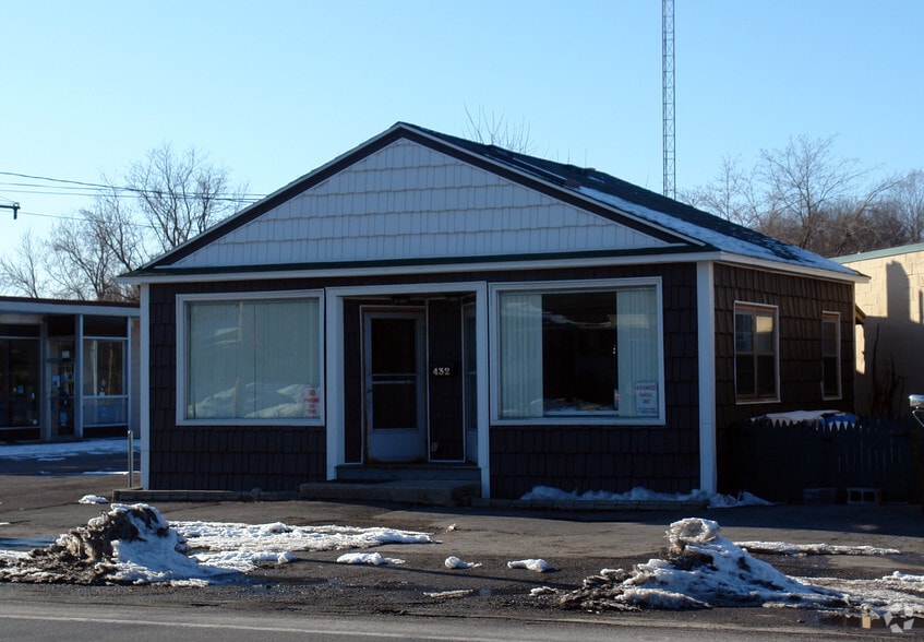 432 S Main St, North Syracuse, NY for sale - Primary Photo - Image 1 of 1