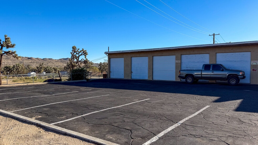56528-56530 Twentynine Palms Hwy, Yucca Valley, CA for sale - Building Photo - Image 3 of 20