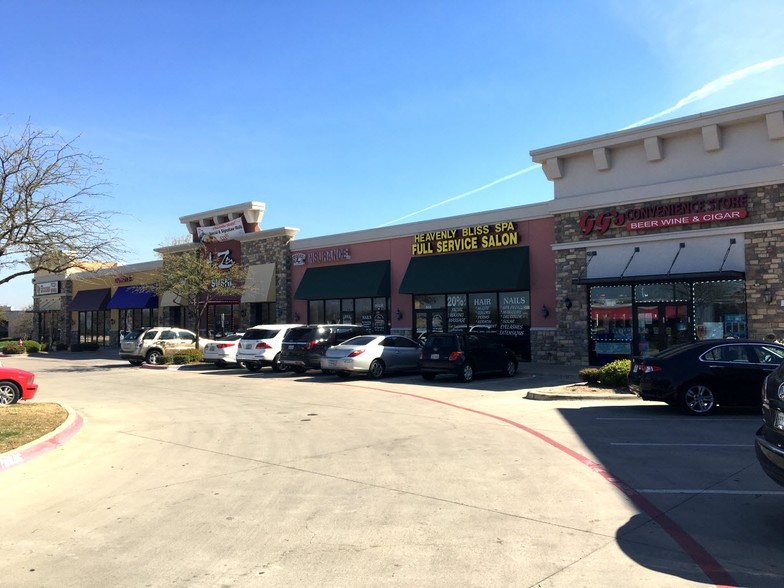 2700-2740 Western Center Blvd, Fort Worth, TX for lease - Building Photo - Image 2 of 6