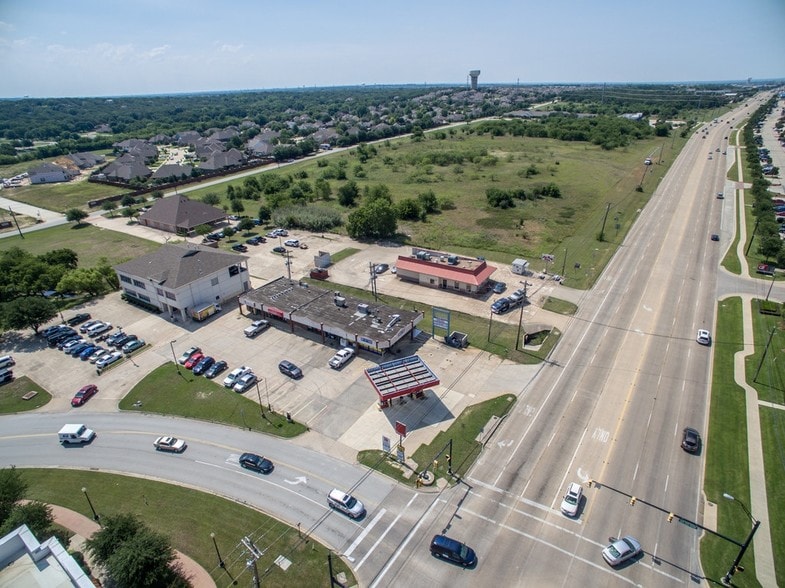 101 Bear Creek Pky W, Keller, TX 76248