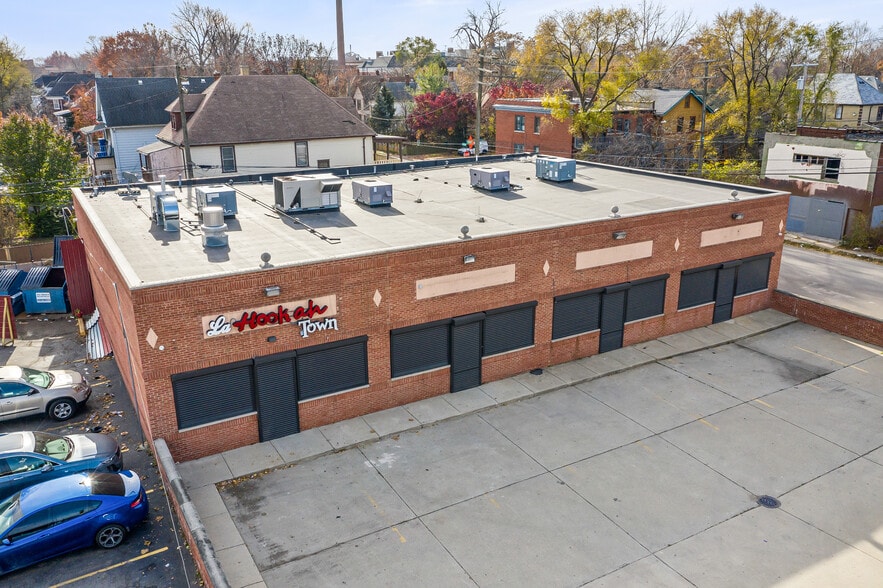 3959-3971 W Vernor Hwy, Detroit, MI for lease - Building Photo - Image 3 of 11