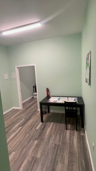 More details for 14529 Archwood St, Van Nuys, CA - Office for Lease