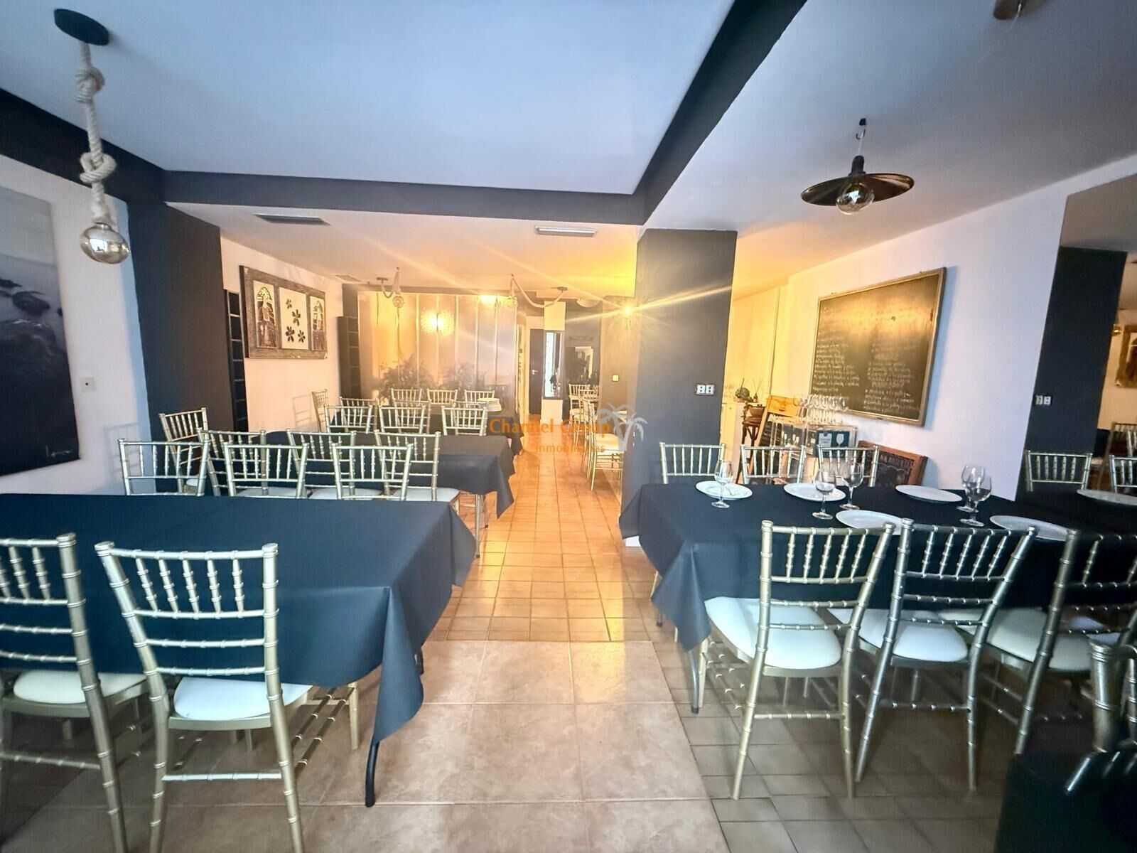 Retail in Alicante, Alicante for lease Building Photo- Image 1 of 2