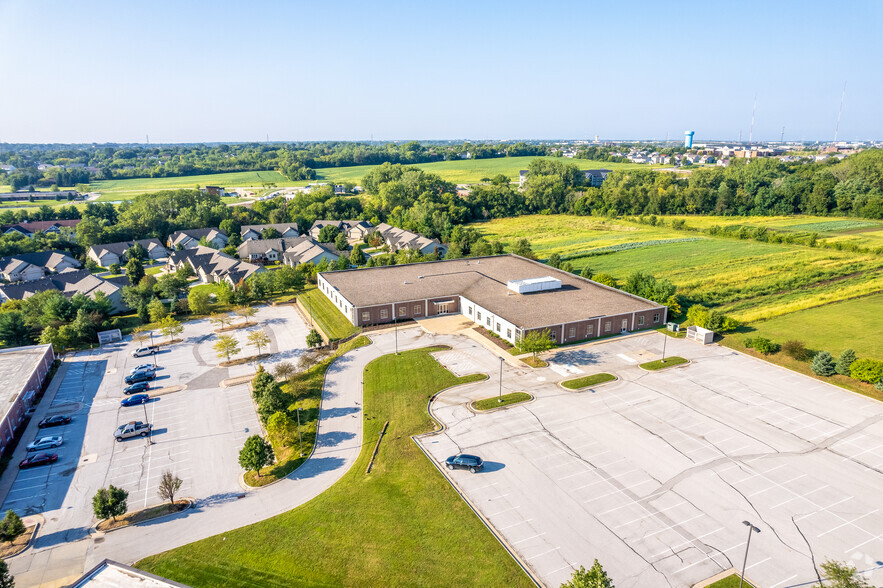 8850 NW 62nd Ave, Johnston, IA for sale - Aerial - Image 1 of 8