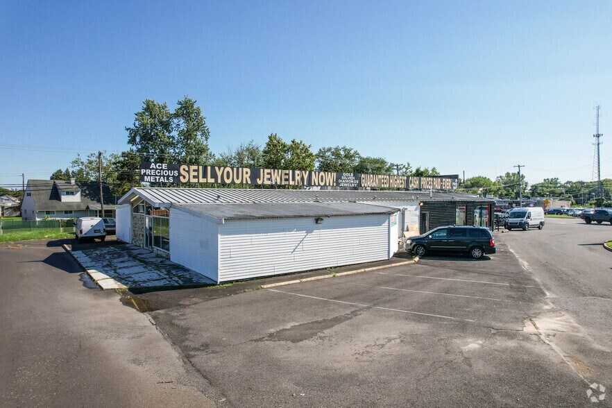 4034 Veterans Hwy, Levittown, PA 19056 Retail For Sale