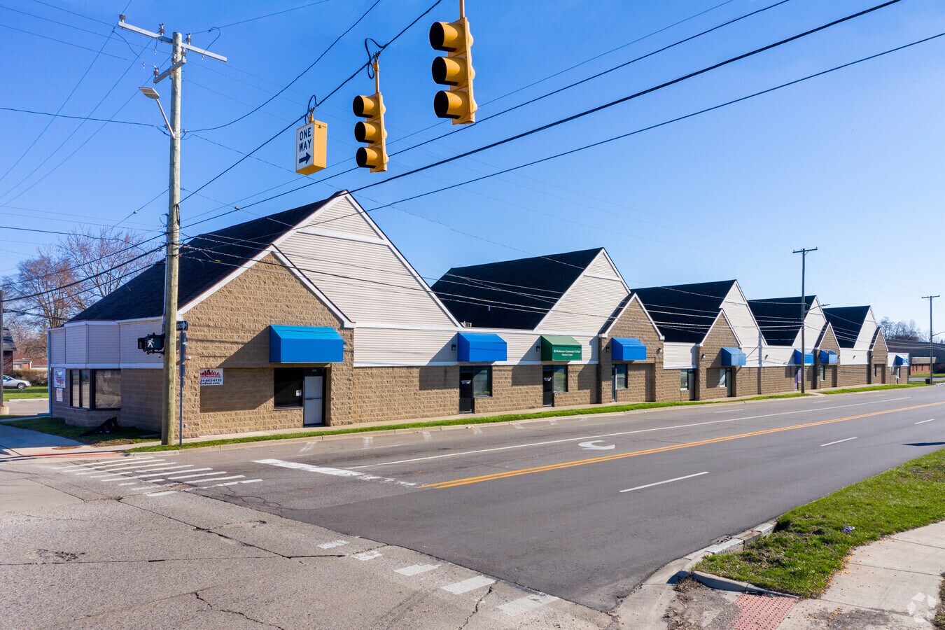 300336 Harriet St, Ypsilanti, MI 48197 Harriet Commerce Center