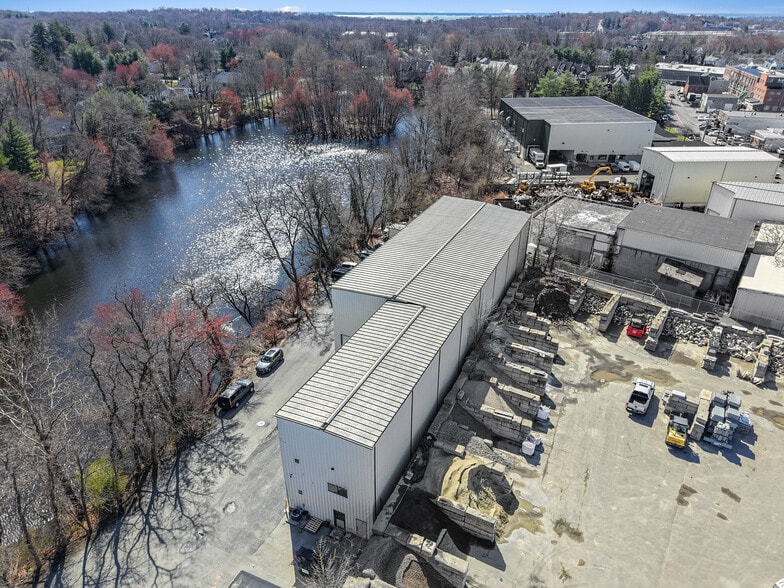 55 Poplar St, Stamford, CT for sale - Building Photo - Image 1 of 67