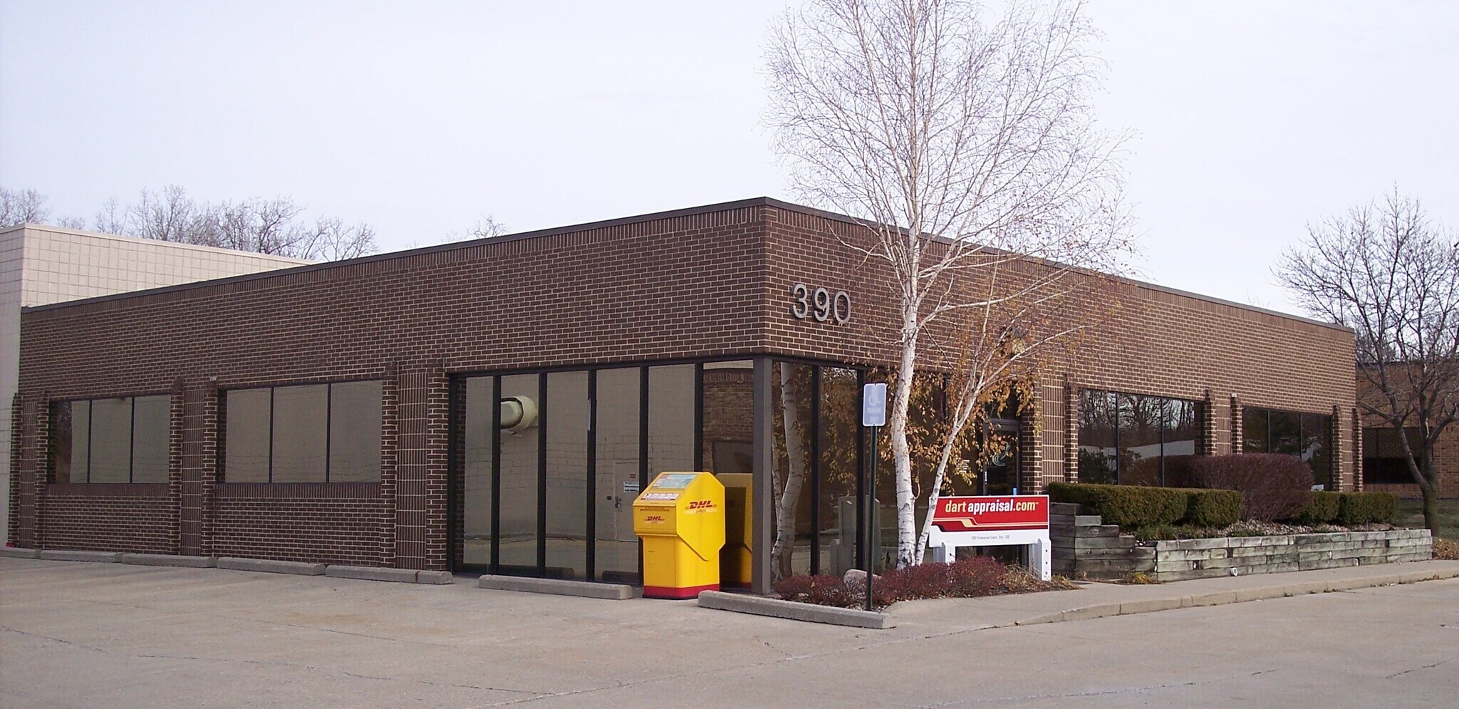 390 Enterprise Ct, Bloomfield Hills, MI for sale Building Photo- Image 1 of 1