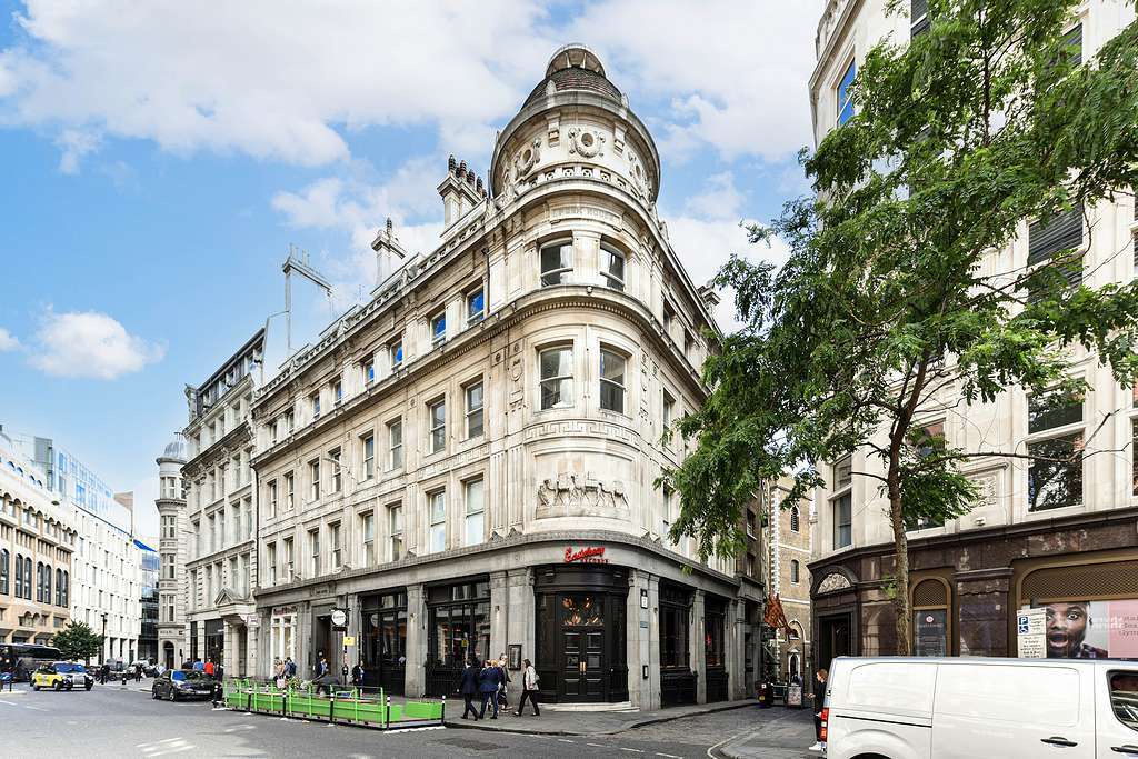 31 Lovat Ln, London for sale Primary Photo- Image 1 of 1