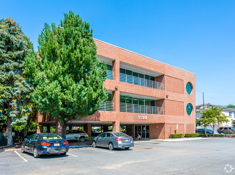 1130 McBride Ave, Woodland Park, NJ for lease - Building Photo - Image 1 of 10