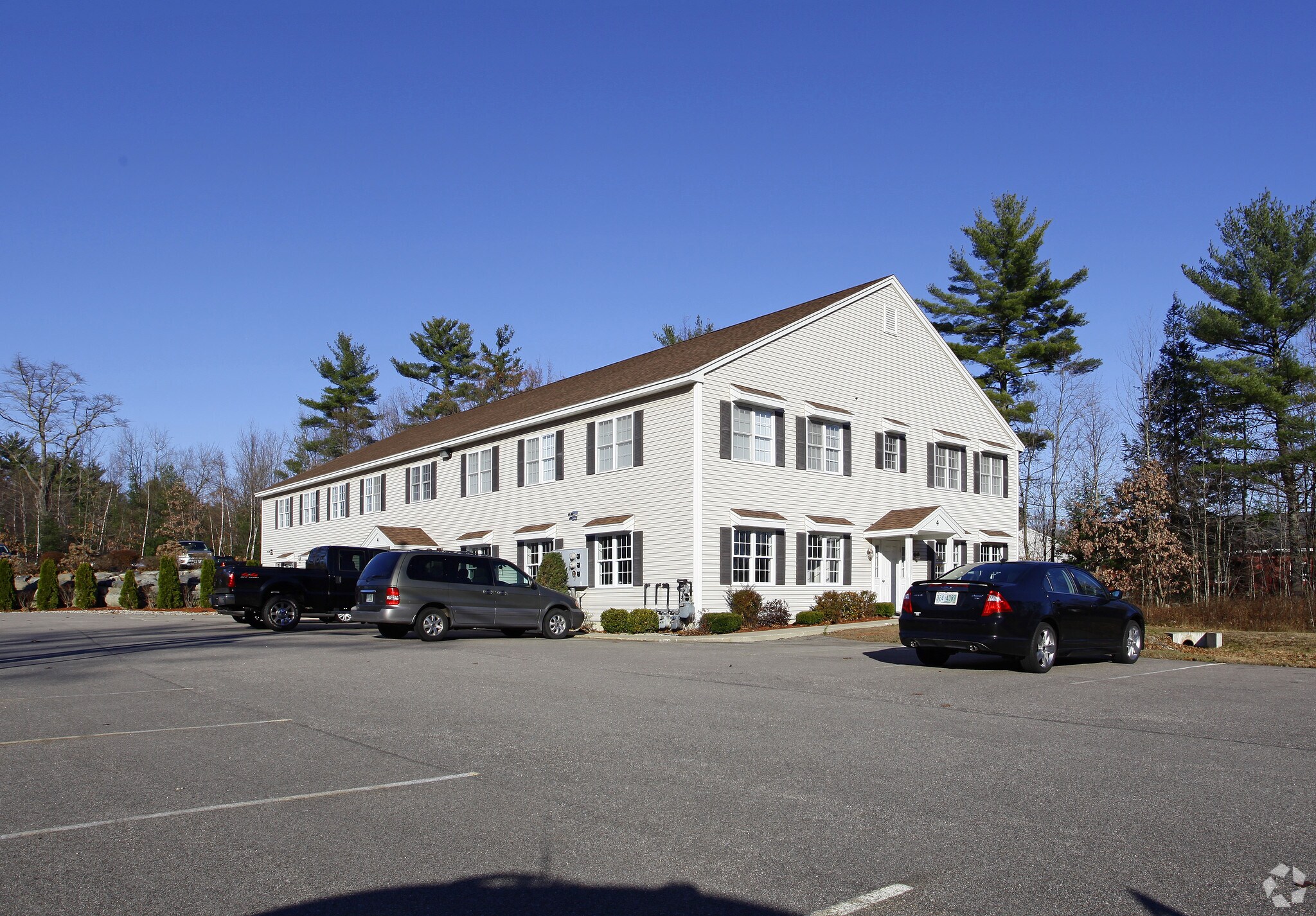 4 Continental Dr, Exeter, NH for sale Primary Photo- Image 1 of 1