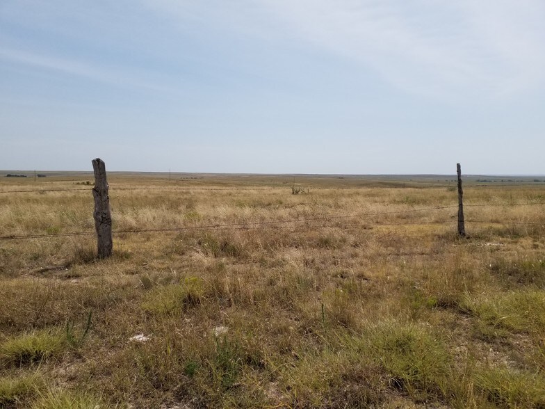 Perry Rd, Booker, TX 79005