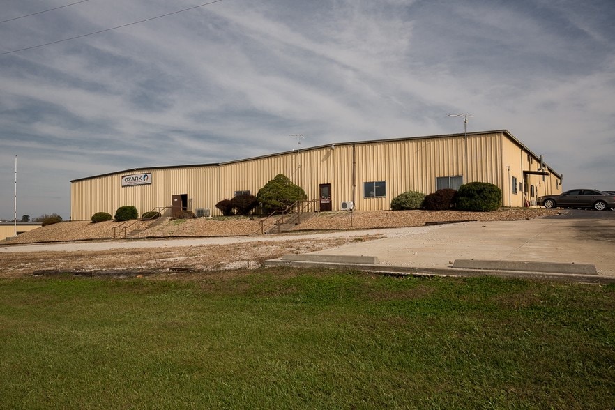 19098 Dwyer Rd, Warsaw, MO for sale - Building Photo - Image 1 of 1