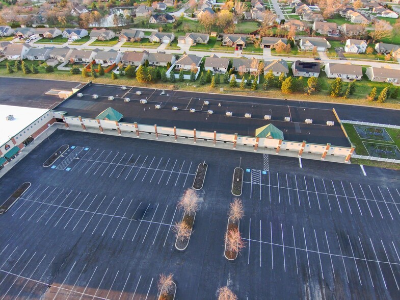 7430-7450 Timberstone Dr, Findlay, OH for lease - Building Photo - Image 2 of 12