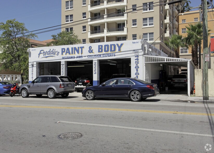 2222 SW 32nd Ave, Miami, FL for sale - Primary Photo - Image 1 of 1