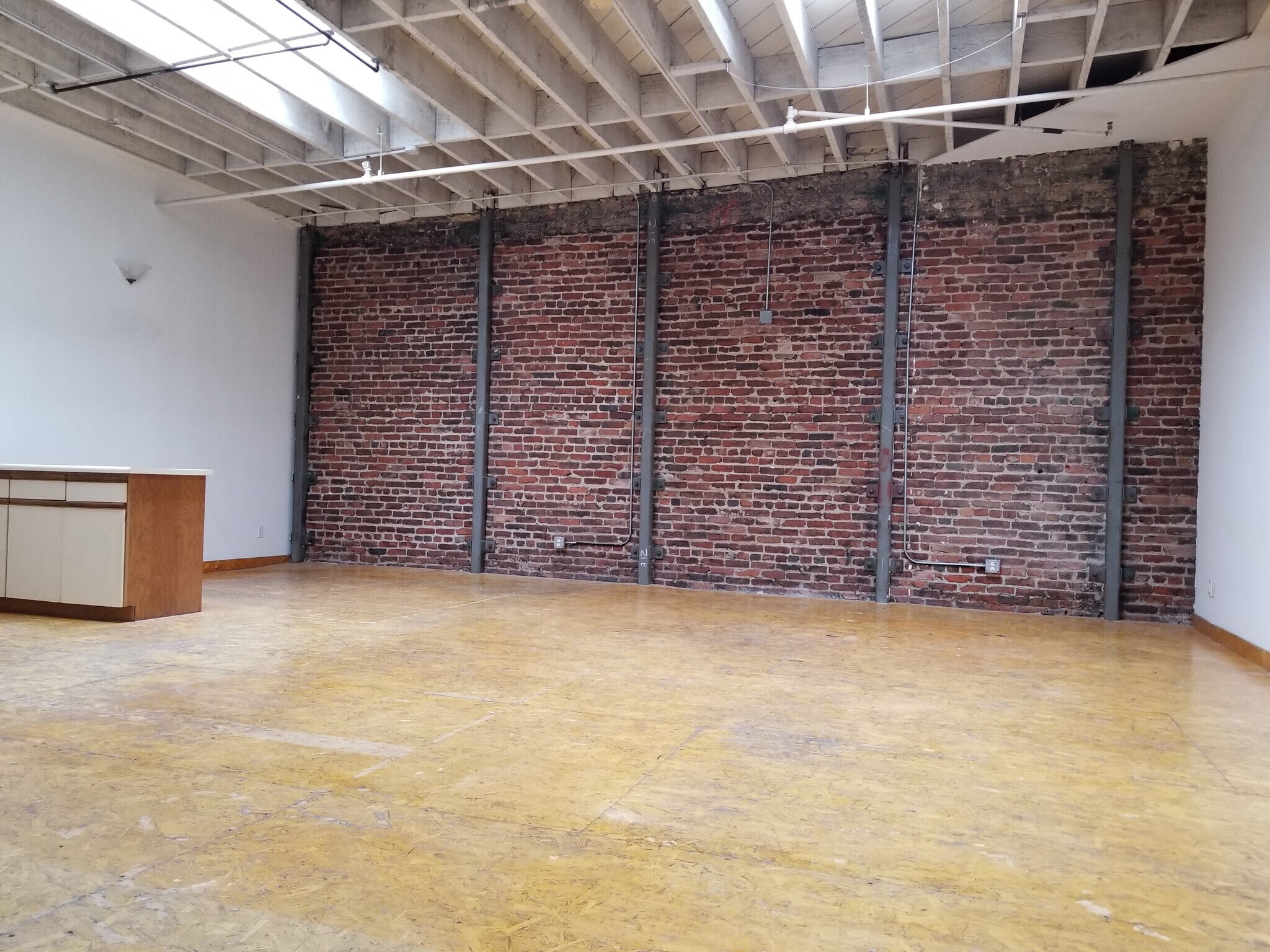 1049 Market St, San Francisco, CA for lease Interior Photo- Image 1 of 7