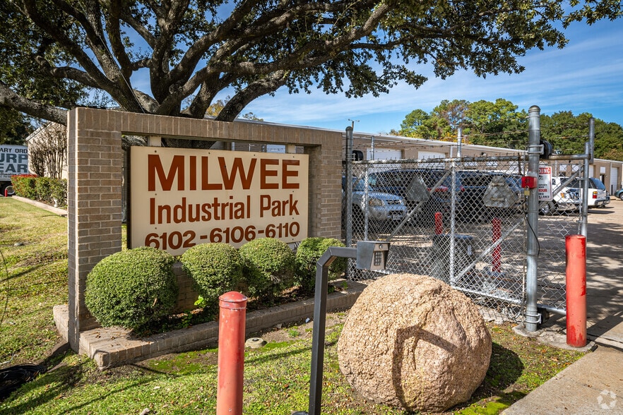 6104 Milwee St, Houston, TX for lease - Building Photo - Image 3 of 11