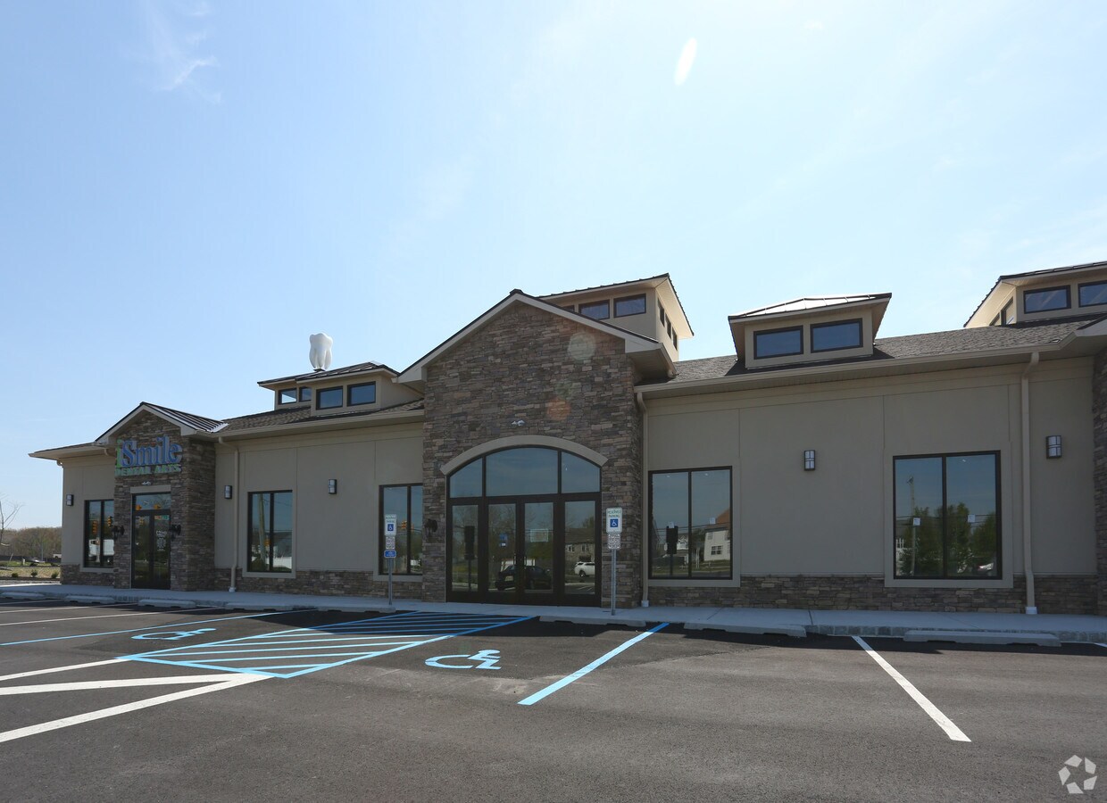 364 Berlin Cross Keys Rd, Williamstown, NJ 08094