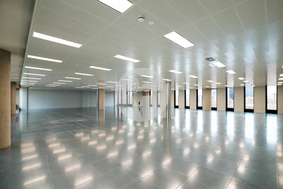 Carrer del Treball, 100, Barcelona, Barcelona for lease Interior Photo- Image 1 of 5